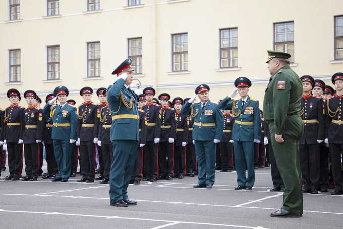 Комендант Санкт-Петербургского Суворовского училища подставил суворовца, чтоб не пустить его в увольнение