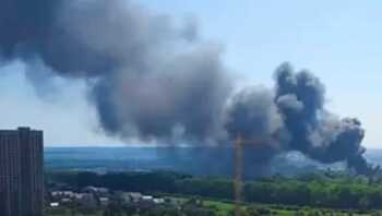 В центре Курска возник крупный пожар